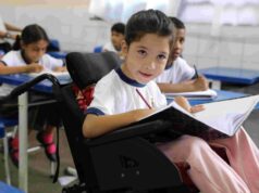 Transferências para estudantes na rede pública do Amazonas começam nesta quarta-feira; saiba como fazer