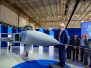 Lula batiza primeiro caça Gripen produzido no Brasil