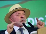 Atitude irresponsável, diz Lula após revogação de visto de embaixadora