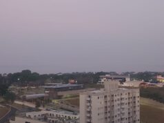 Manaus amanhece encoberta por fumaça após incêndio atingir 441 hectares de vegetação no AM