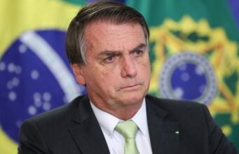 Médico de Bolsonaro diz acreditar que não será necessária nova cirurgia