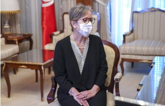 Tunísia nomeia primeira-ministra pela 1a vez; Najla Ramadhane terá um dos postos mais altos já ocupados por mulheres no mundo árabe