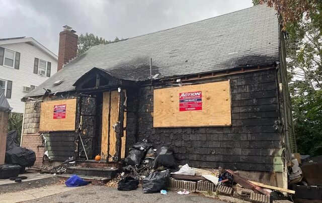 c5fbada2381c7b0dfc7af154238a9cfa-cc_ft_768