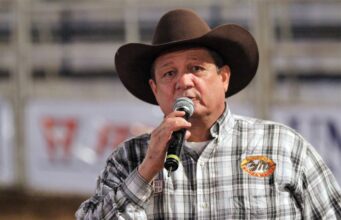 Locutor da Festa do Peão de Barretos, Barra Mansa morre aos 68 anos