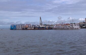 Estudantes criam startup que facilita compra de passagens de barco no Amazonas
