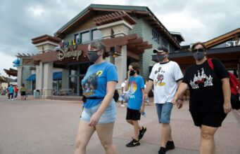 Disney World retira obrigatoriedade de máscaras para visitantes vacinados