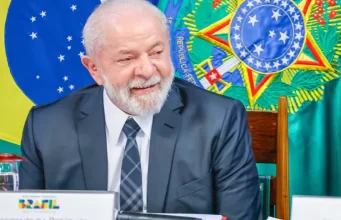 Lula alerta ministros que irá intervir, se pastas não atenderem demandas do Planalto