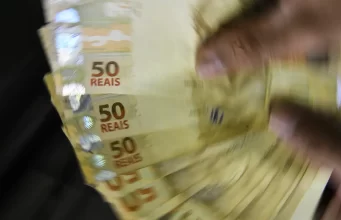 Caixa paga Bolsa Família a beneficiários com NIS de final 3