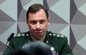 Bolsonaro deu ordem para inserir dados falsos de vacina em sistema
