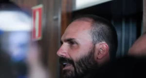 STF decide se Eduardo Bolsonaro será condenado no processo do tarifaço