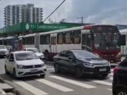 Rodoviários retomam atividades após paralisação no Terminal 1 por atraso no vale-alimentação em Manaus