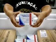 Governo começa a distribuir vacina contra vírus sincicial respiratório