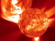 Tempestade solar gerada por megaerupção do Sol afeta a Terra hoje