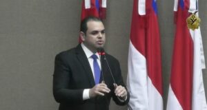 Governo do Amazonas firmou contratos simultâneos para mesmo serviço com empresa da família do governador Roberto Cidade