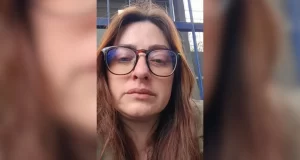 Alunos colocam vidro em copo de água de professora em SP; polícia investiga