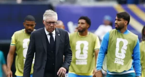 Ancelotti lamenta eliminação e já projeta novo ciclo: “Não é o fim”