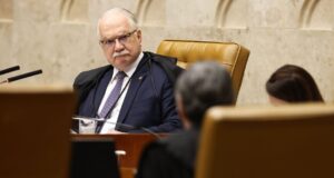 Fachin desmarca julgamento sobre atuação de Mendonça no caso Master