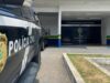Mulher trans é presa suspeita de atacar idoso alemão, arrancar orelhas e causar lesões nos olhos em Manaus