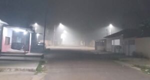 Fumaça encobre Maués após incêndios atingirem vegetação, lixão e madeireira