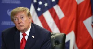 Trump diz acompanhar de perto eleição brasileira e não declara apoio