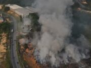 Responsável por área atingida por incêndio em Manaus é multada em R$ 5,5 milhões