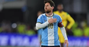 Messi se aposenta da Argentina com mais do que o dobro de gols de Batistuta