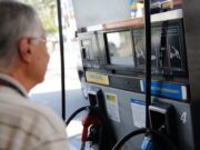 Governo prorroga por um mês subvenção de R$ 2,12 ao diesel