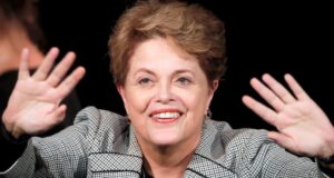 Dilma será indenizada em R$ 17,5 mil por mês por ter sido perseguida na ditadura, define ministério